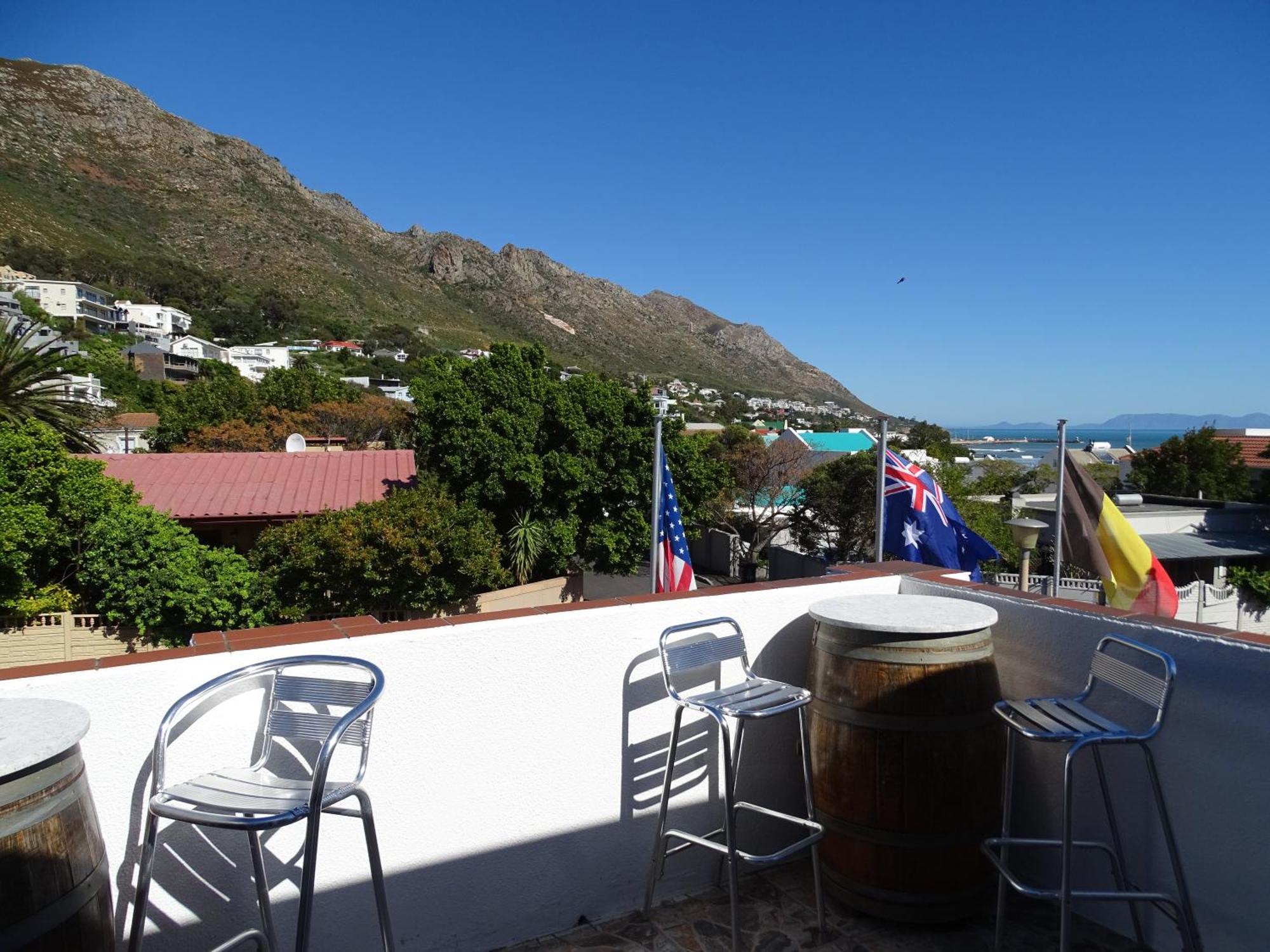 Big Skies Guesthouse Gordonʼs Bay Exterior foto